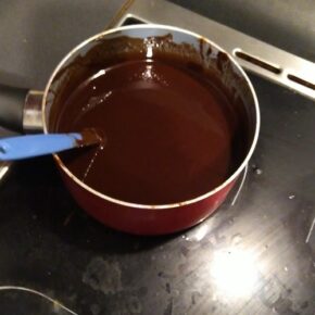 cannabutter and chocolate heating up