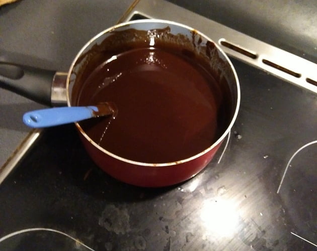 cannabutter and chocolate heating up
